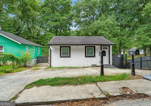 Photo 1 of Multi family home for sale at 556 Cairo St Nw, Atlanta, GA 30314 | MLS# 10815649 | Listing updated on 2026-08-13