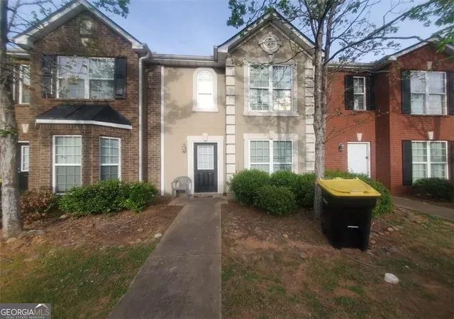 Photo 2 of Townhouse for sale at 11420 S Grove Dr, Hampton, GA 30228 | MLS# 10824928 | Listing updated on 2026-08-27