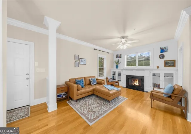 Photo 2 of Townhouse for sale at 199 Le Gran Ct, Sandy Springs, GA 30328 | MLS# 10809215 | Listing updated on 2026-08-29