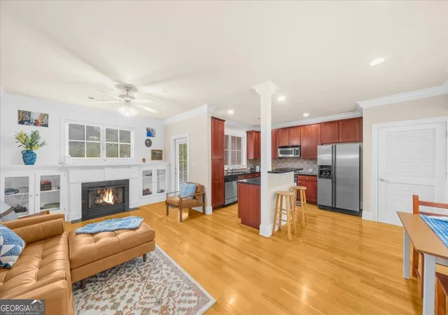 Photo 3 of Townhouse for sale at 199 Le Gran Ct, Sandy Springs, GA 30328 | MLS# 10809215 | Listing updated on 2026-08-29