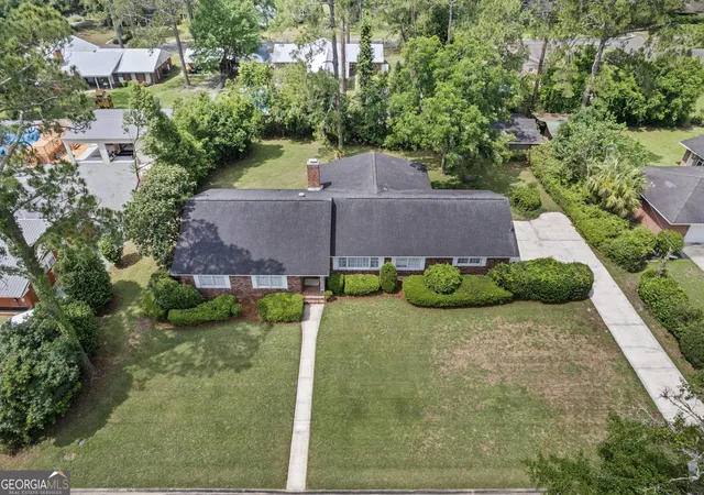 2nd image of 147 W Magnolia St, Jesup, GA 31545 | MLS# 10815487