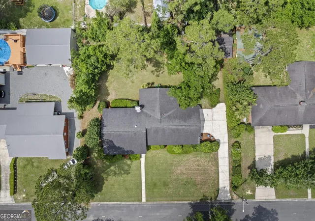 Photo 3 of Single family home for sale at 147 W Magnolia St, Jesup, GA 31545 | MLS# 10815487 | Listing updated on 2026-08-25