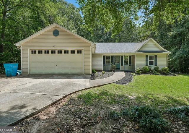 Single family home for sale at 131 Homestead Wy, Locust Grove, GA 30248 | MLS# 10832678