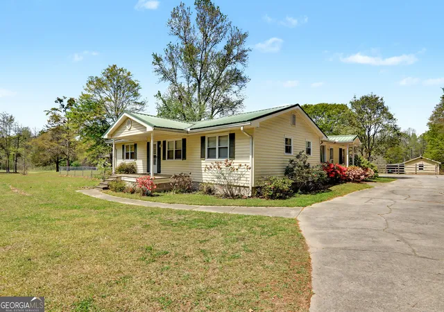 5th image of 122 Mcintosh Trl, Sharpsburg, GA 30277 | MLS# 10723595