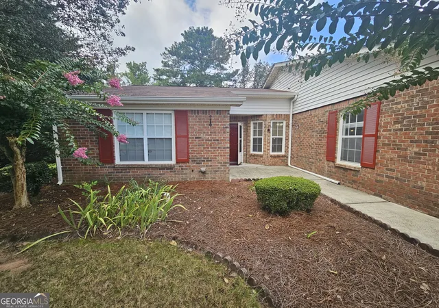 1st image of 235 Monmouth Dr, Fayetteville, GA 30214 | MLS# 10824051