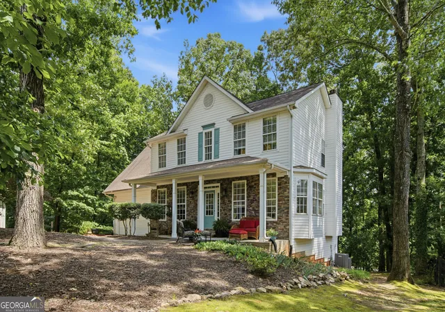 Photo 1 of Single family home for sale at 4050 Shelby Ln, Cumming, GA 30041 | MLS# 10833054 | Listing updated on 2026-08-26