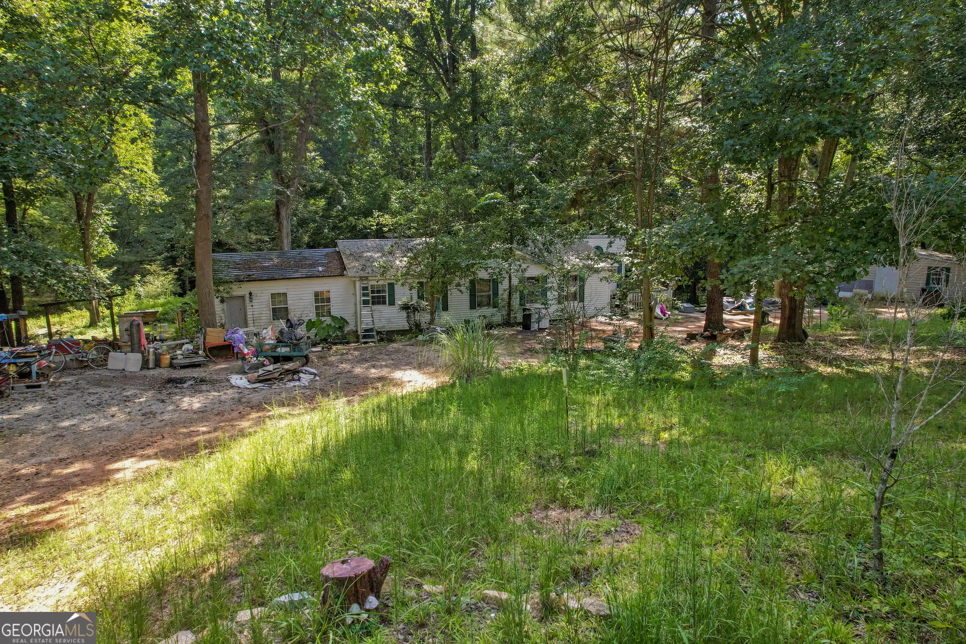 Single family home for sale at 123 Indian Village Dr, Maysville, GA 30558 | MLS# 10834252