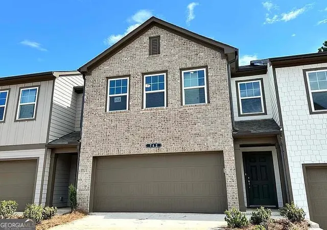 2nd image of 742 Vallin St St, Cumming, GA 30041 | MLS# 10818631