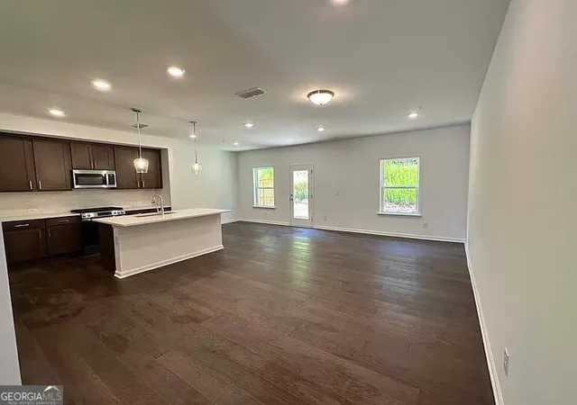 Photo 4 of Townhouse for sale at 742 Vallin St St, Cumming, GA 30041 | MLS# 10818631 | Listing updated on 2026-09-11