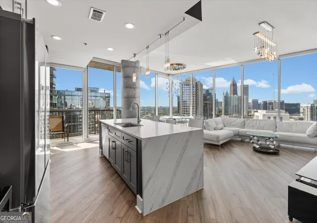 Photo 3 of Condo for sale at 1080 Peachtree St Ne #2110, Atlanta, GA 30309 | MLS# 10761389 | Listing updated on 2026-09-02