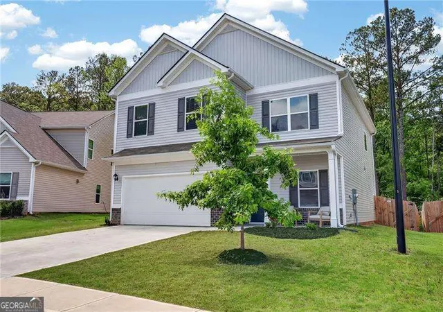 3rd image of 229 Sycamore Dr, Calhoun, GA 30701 | MLS# 10754132