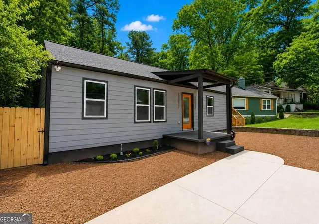 Homes for sale in Atlanta, GA | 1254 Campbellton Rd Sw, Atlanta, GA 30310 | MLS# 10763458