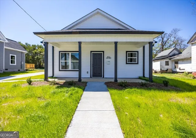 Single family home for sale at 854 Plant St, Macon, GA 31201 | MLS# 10718677 | Listing updated on 2026-04-09