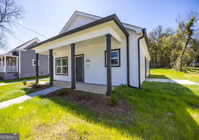 Photo 1 of Single family home for sale at 854 Plant St, Macon, GA 31201 | MLS# 10718677 | Listing updated on 2026-04-09