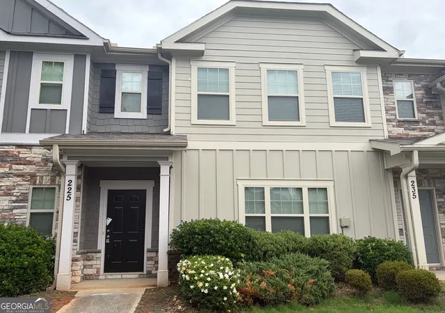 Photo 2 of Single family home for sale at 225 Orchard Dr, Covington, GA 30014 | MLS# 10832925 | Listing updated on 2026-10-03