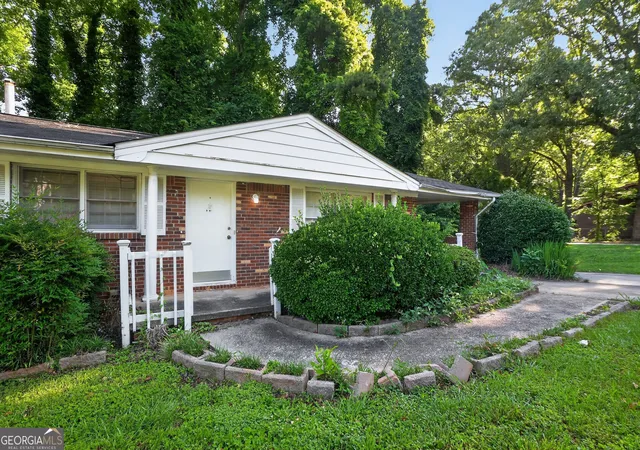 4th image of 3279 Tulip Dr, Decatur, GA 30032 | MLS# 10783606