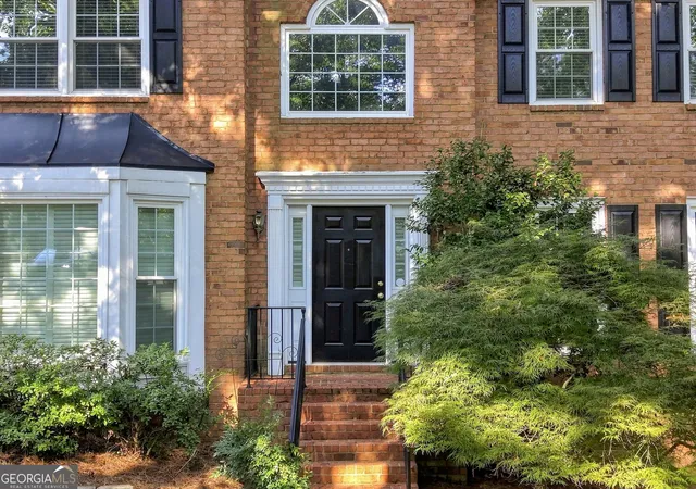 Photo 2 of Single family home for sale at 2770 Cambridge Hills Rd, Cumming, GA 30041 | MLS# 10834675 | Listing updated on 2026-09-16