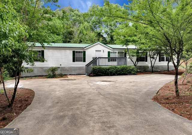 Photo 1 of Single family home for sale at 255 Double Branch Rd, Danielsville, GA 30633 | MLS# 10823715 | Listing updated on 2026-08-25