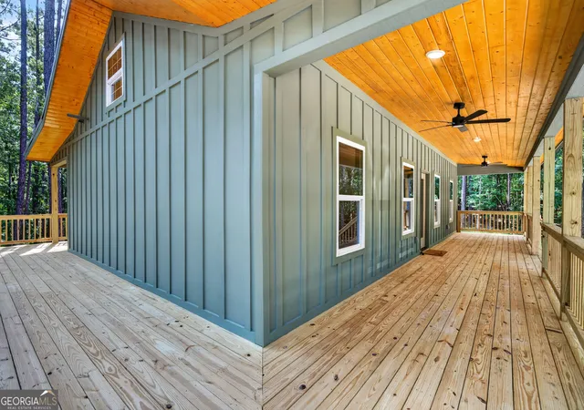 Photo 3 of Single family home for sale at 227 Starboard Trl, Sparta, GA 31087 | MLS# 10831453 | Listing updated on 2026-09-06