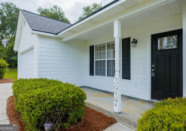 Homes for sale in Valdosta, GA | 3937 Wynnfield Dr, Valdosta, GA 31605 | MLS# 10774320
