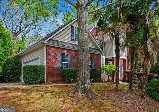 Photo 2 of Single family home for sale at 3055 Heatherstone Dr, Cumming, GA 30041 | MLS# 10729616 | Listing updated on 2026-08-27