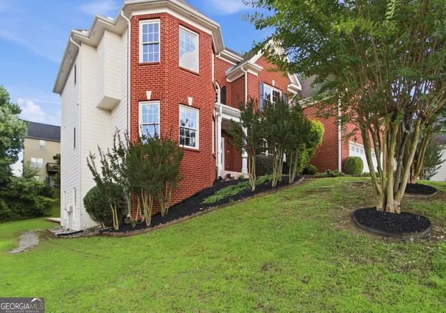Photo 3 of Sale Pending at 1028 River Forest Pt, Lawrenceville, GA 30045 | MLS# 10825450 | Listing updated on 2026-09-12