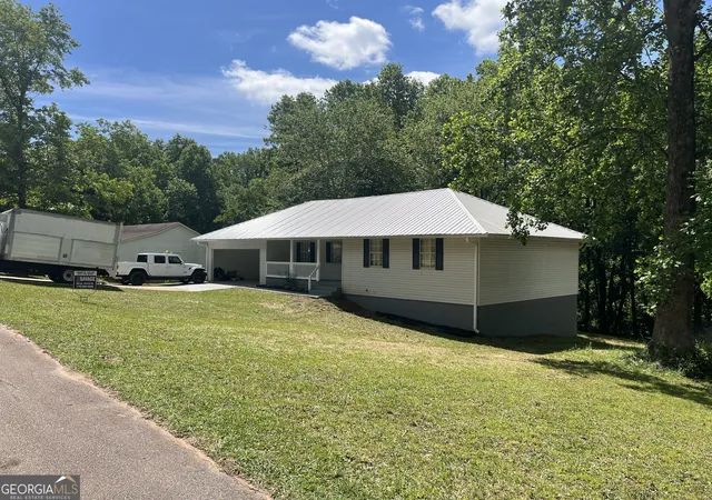 Homes for sale in Mount Airy, GA | 193 Glory Ln, Mount Airy, GA 30563 | MLS# 10779671