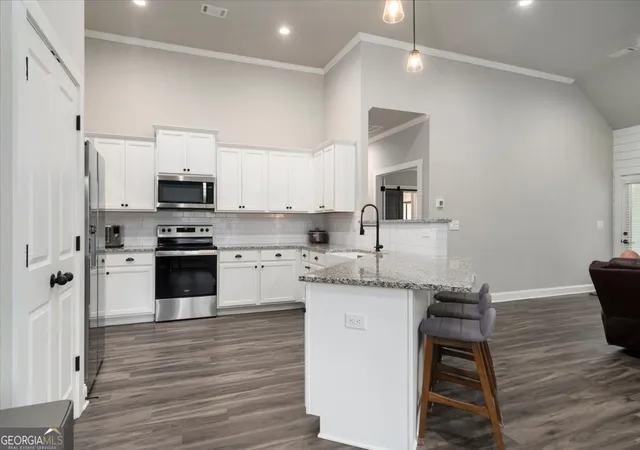 Photo 3 of Sale Pending at 2094 Pleasant Valley Rd, Monroe, GA 30655 | MLS# 10771755 | Listing updated on 2026-09-09