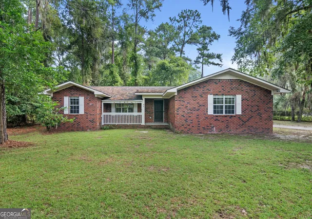 Photo 1 of Single family home for sale at 85 Waters Ave, Allenhurst, GA 31301 | MLS# 10818767 | Listing updated on 2026-08-18
