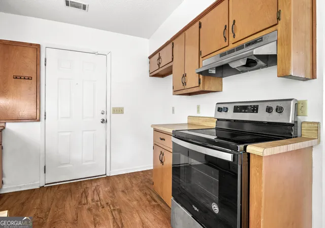 Photo 3 of Single family home for sale at 85 Waters Ave, Allenhurst, GA 31301 | MLS# 10818767 | Listing updated on 2026-10-08