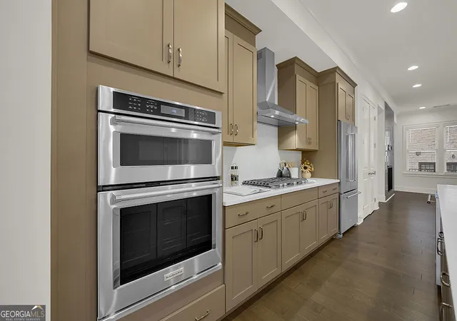 Photo 4 of Townhouse for sale at 6807 Encore Blvd, Sandy Springs, GA 30328 | MLS# 10817509 | Listing updated on 2026-10-03