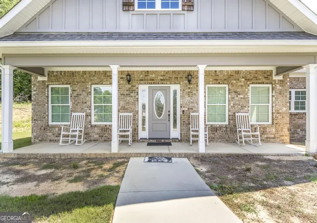 Photo 4 of Single family home for sale at 374 Carrick Wy, Macon, GA 31210 | MLS# 10784090 | Listing updated on 2026-09-16