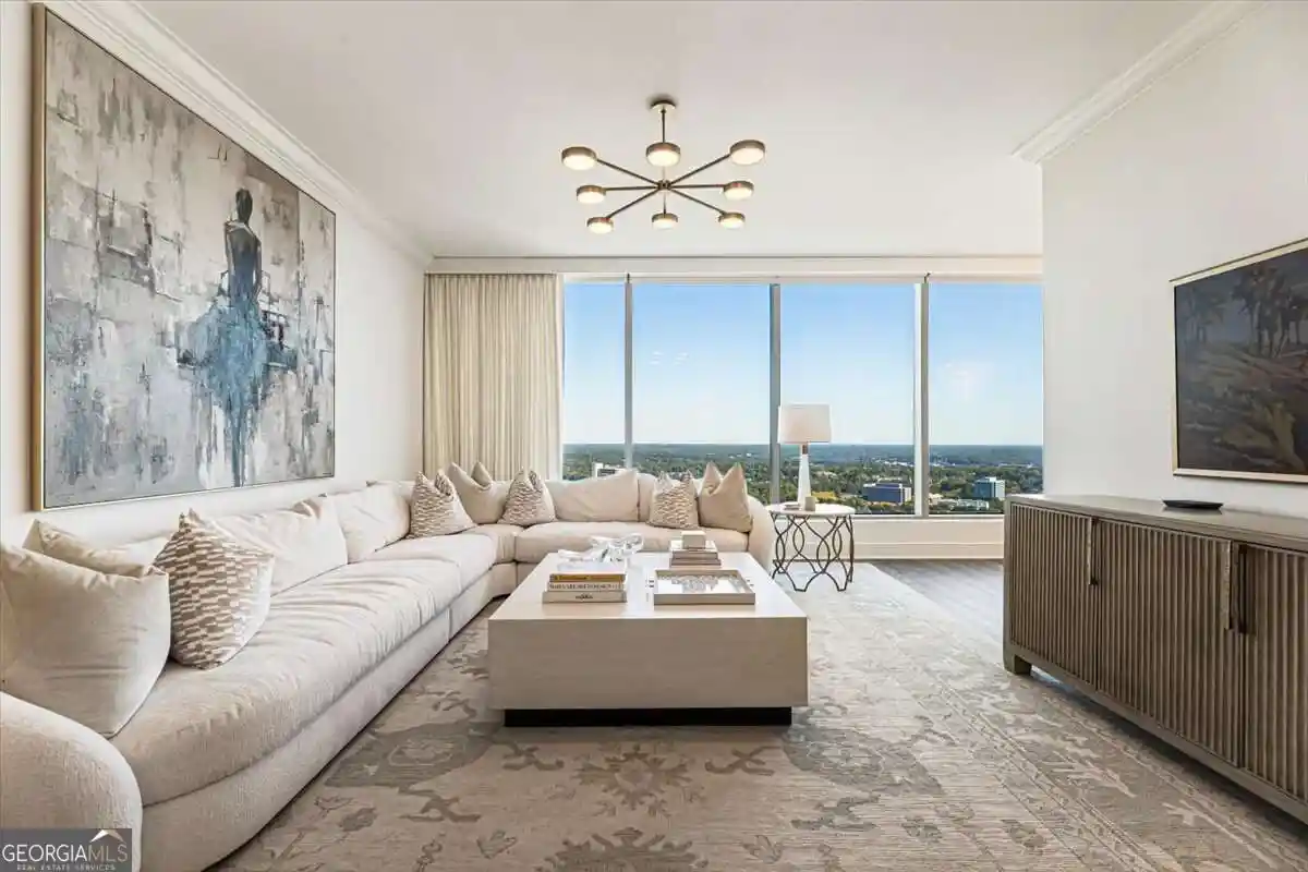 Listing Photo 1 - Condo for sale in 3630 Peachtree Rd Ne located at 3630 Peachtree Rd Ne, Atlanta, GA 30326 - Unit #3106