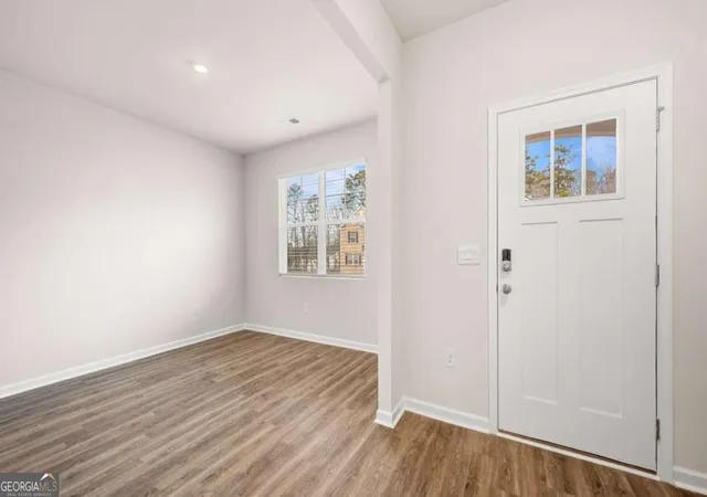 3rd image of 2261 Edgecombe Ln, Dacula, GA 30019 | MLS# 10776884