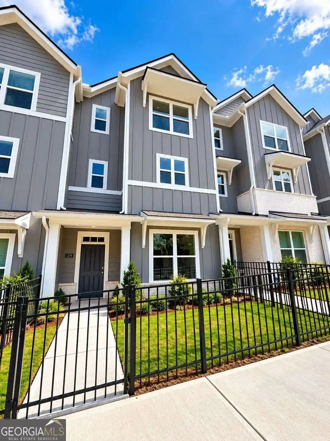 Photo 1 of Townhouse for sale at 1323 Lakota Pl, Atlanta, GA 30315 | MLS# 10857107 | Listing updated on 2026-10-15