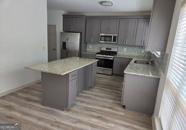 4th image of 1708 Kings Cross Ct, Hoschton, GA 30548 | MLS# 10831751