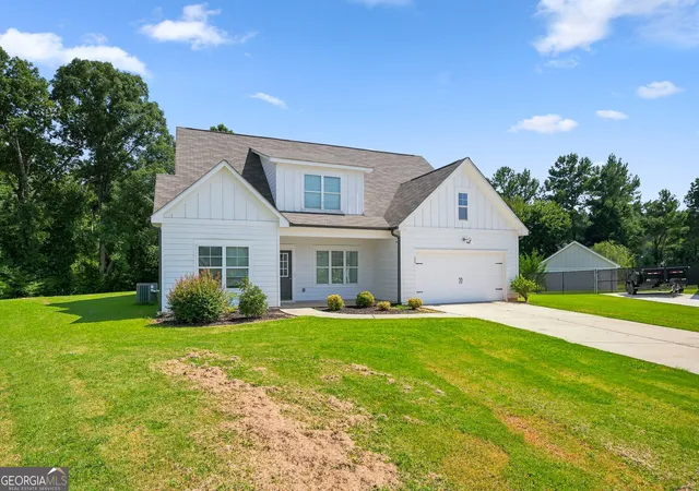 Photo 3 of Single family home for sale at 408 Glenn Trl, Winder, GA 30680 | MLS# 10836884 | Listing updated on 2026-09-14