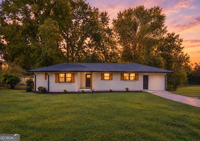 Single family home for sale at 481 Peyton Rd SW, Atlanta, GA 30311 | MLS# 10847130