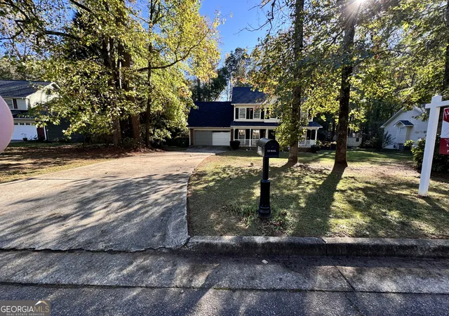 2nd image of 128 Brookhaven Ln, Mcdonough, GA 30253 | MLS# 10715631