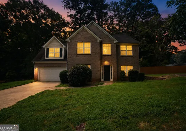 1st image of 5499 Sigman St, Stone Mountain, GA 30083 | MLS# 10820553
