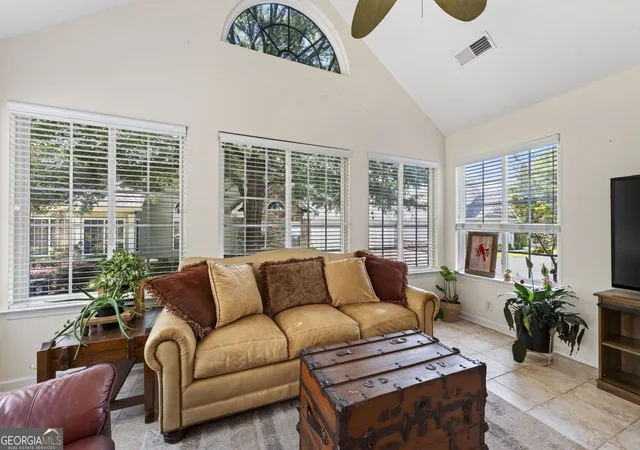 Listing Photo 5 - Condo for sale in building located at 2943 Oakside Cir, Alpharetta, GA 30004