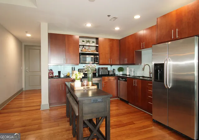 Photo 4 of Condo for sale at 4561 Olde Perimeter Wy #604, Atlanta, GA 30346 | MLS# 10833715 | Listing updated on 2026-09-08
