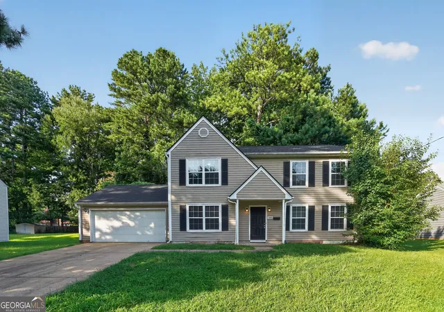 Photo 4 of Sale Pending at 1995 Surrey Trl, South Fulton, GA 30349 | MLS# 10829801 | Listing updated on 2026-10-27