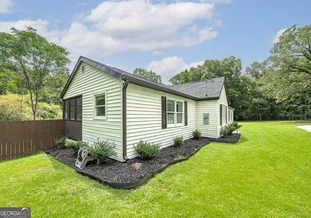 5th image of 3930 W Side Pl, Ellenwood, GA 30294 | MLS# 10812317