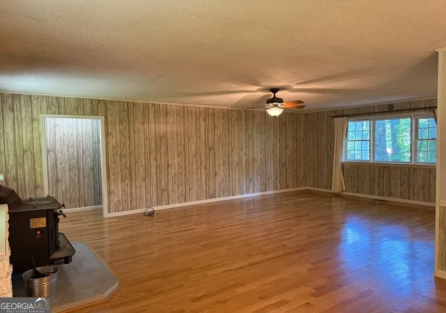 Photo 4 of Single family home for sale at 398 Taylors Chapel Rd, Rabun Gap, GA 30568 | MLS# 10825995 | Listing updated on 2026-09-04