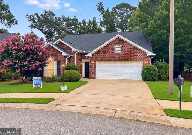 Photo 1 of Single family home for sale at 116 Huntington Shls Dr, Athens, GA 30606 | MLS# 10769579 | Listing updated on 2026-08-12
