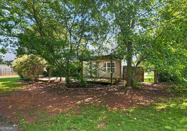 Photo 3 of Single family home for sale at 102 Ruby Wy, Griffin, GA 30224 | MLS# 10765693 | Listing updated on 2026-09-03