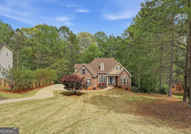 3rd image of 25 Lyndhurst Wy, Sharpsburg, GA 30277 | MLS# 10729793