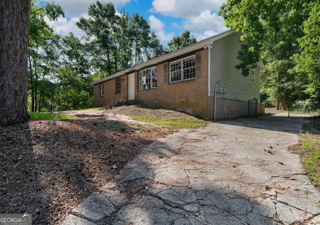 3rd image of 4216 W Oak Dr, Macon, GA 31210 | MLS# 10808610