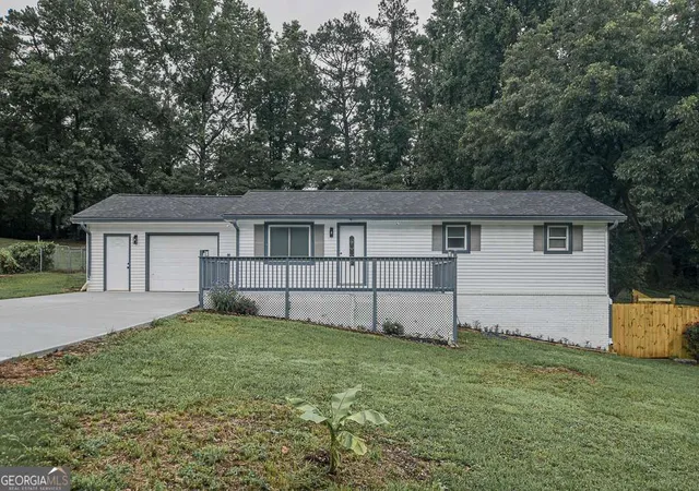 Photo 1 of Single family home for sale at 3313 Stoneybrook Dr, Douglasville, GA 30134 | MLS# 10776599 | Listing updated on 2026-08-30